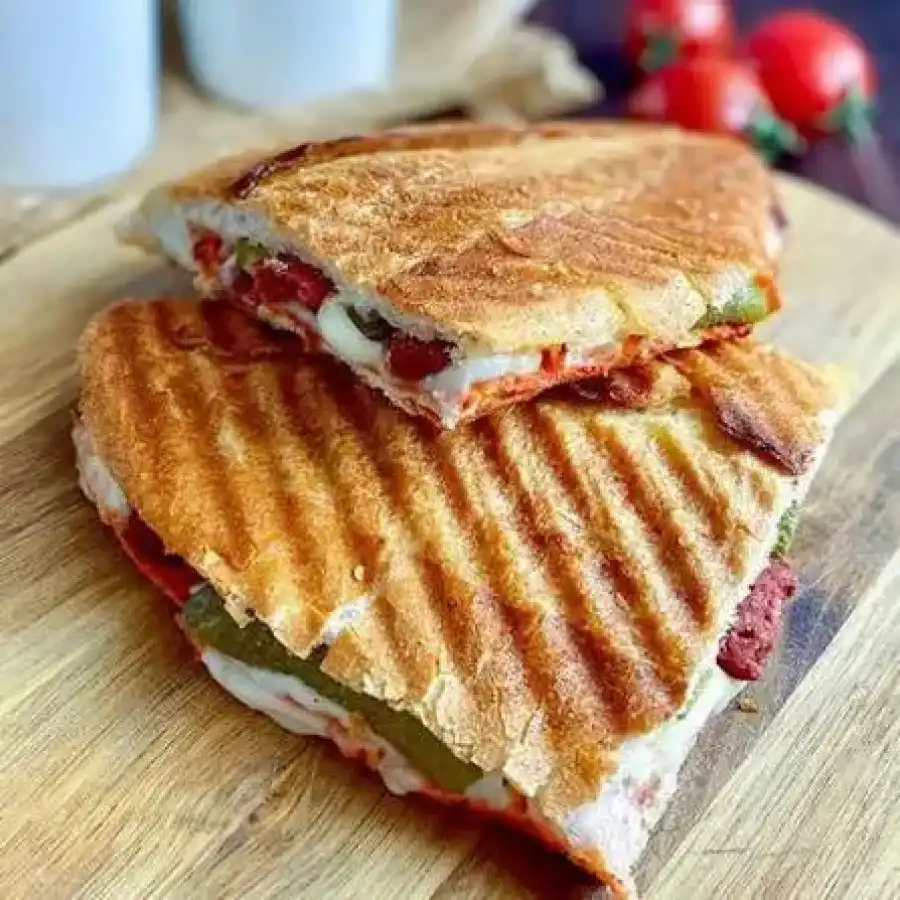Tost Kolbasa